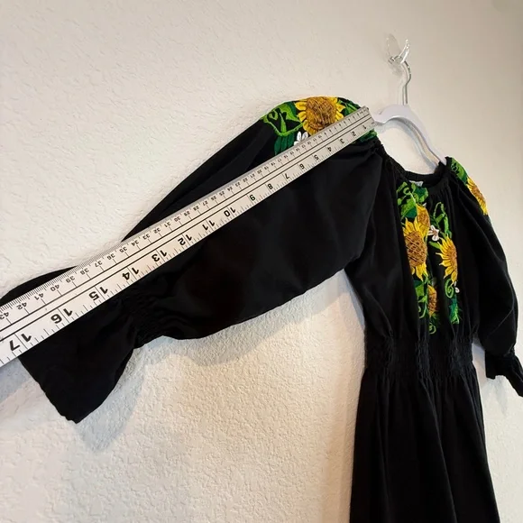 🌻 Sun-Kissed Beauty | Mexican Embroidered Sunflower Peasant Dress - M -Preloved - Picture 10 of 16